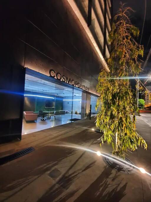 Cosmopolitan Apt 1407, 5 Star Facilities, 15M Sjo Airport, Parking, Pool, Gym San Jose  Exterior photo