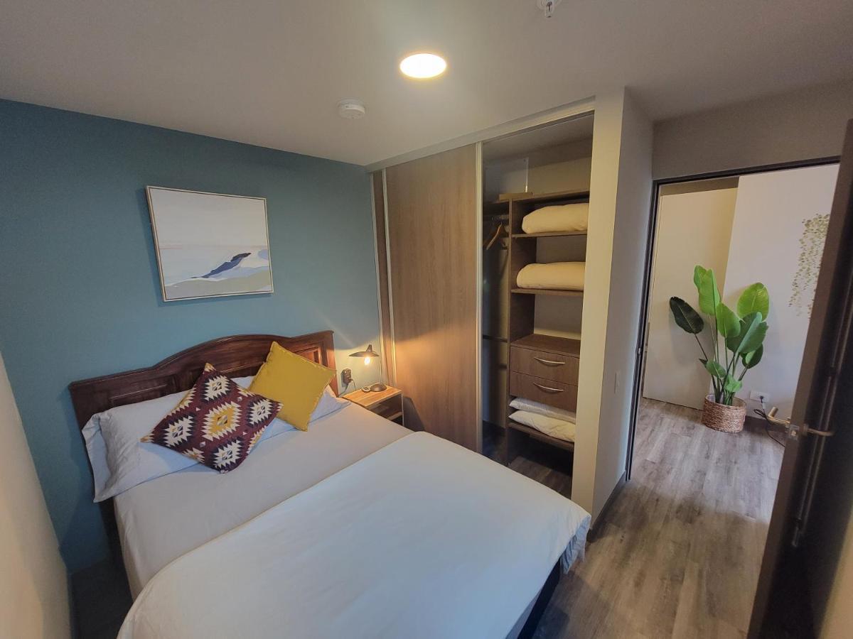 Cosmopolitan Apt 1407, 5 Star Facilities, 15M Sjo Airport, Parking, Pool, Gym San Jose  Exterior photo