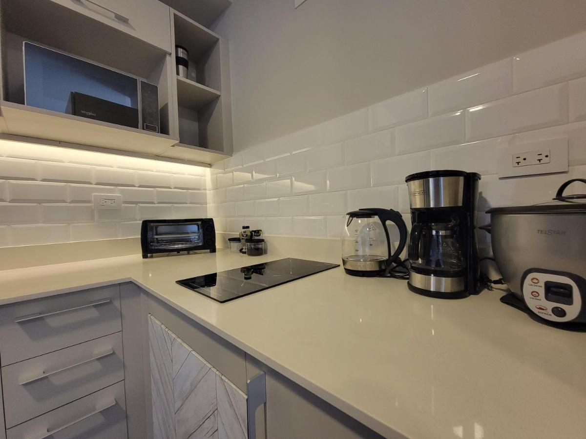 Cosmopolitan Apt 1407, 5 Star Facilities, 15M Sjo Airport, Parking, Pool, Gym San Jose  Exterior photo