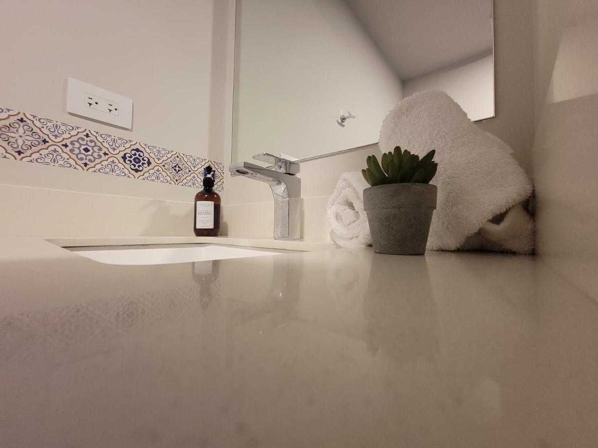 Cosmopolitan Apt 1407, 5 Star Facilities, 15M Sjo Airport, Parking, Pool, Gym San Jose  Exterior photo