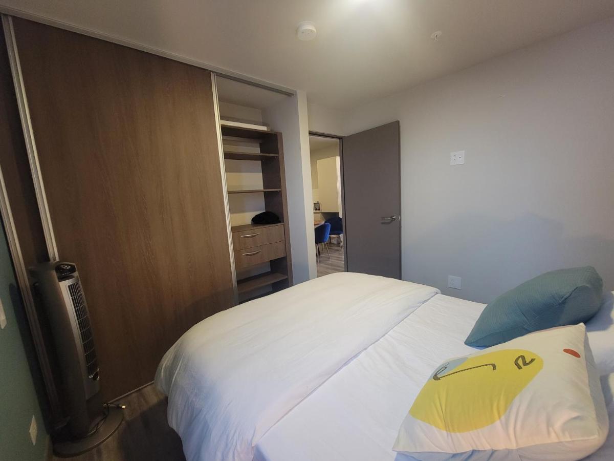 Cosmopolitan Apt 1407, 5 Star Facilities, 15M Sjo Airport, Parking, Pool, Gym San Jose  Exterior photo
